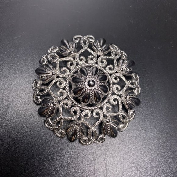 Crown Trifari Domed Brooch Pin Vintage Silver Tone Open Work Round Swirl Signed - Picture 2 of 6